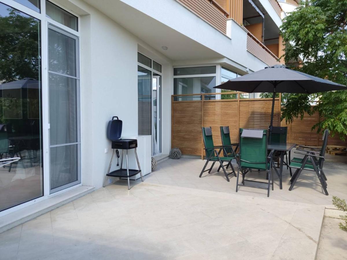 Las Brisas Garden Apartment Burgas Exterior photo